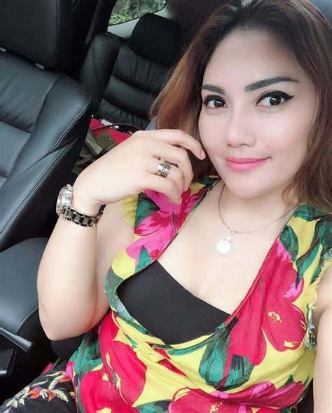 bokep indonesia mom|Indonesian Mom Porn Videos